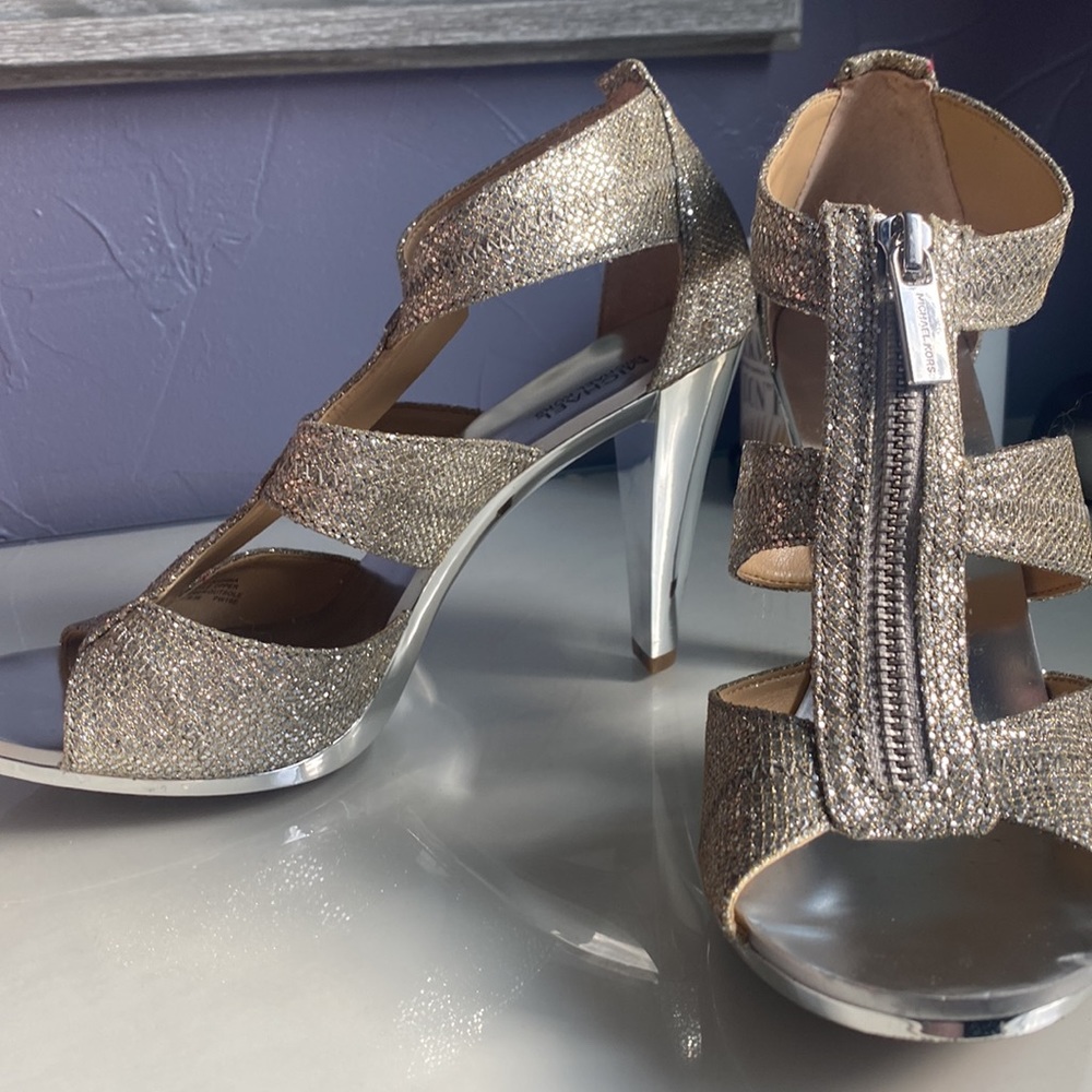 Michael Kors Platform Silver heels